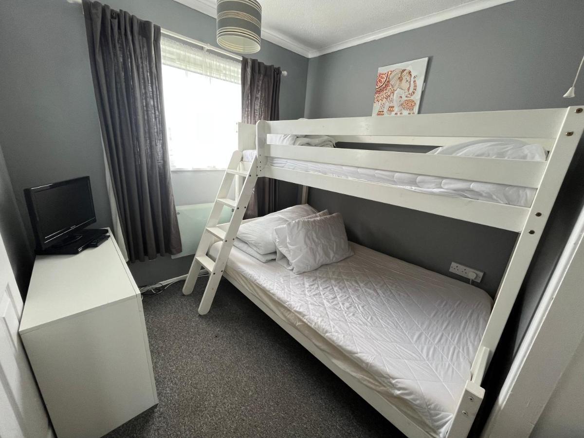 Signature, Scratby - Two Bed Chalet, Sleeps 7, Free Wi-Fi, Bed Linen And Towels Included, Pets Welcome And Onsite Entertainment Available Dış mekan fotoğraf